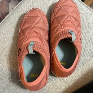 BRAND NEW - Teva slip-ons